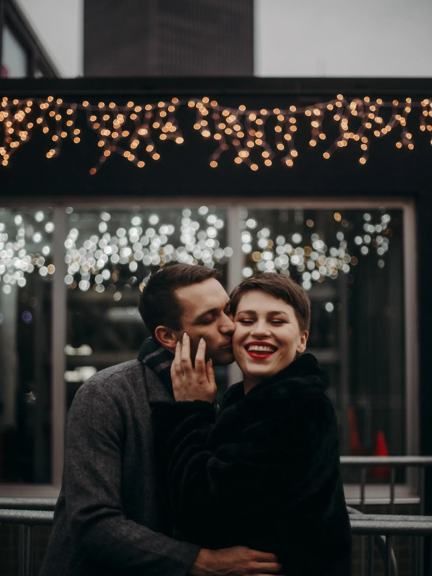 winter in the city is the best 🥹☃️✨

#rochesterphotographer #rochesterny #explorerochester #rochesternyphotographer