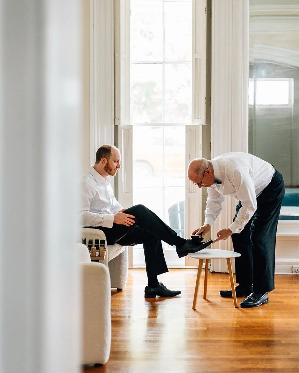 @hayluk_ picked the best getting ready locations 😍🌸🌷🌿

@ember_eventmanagement @atelier212co @stellasbridal @ewaperry @encoreevents @onecustomclothier