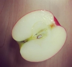 Apple.jpeg
