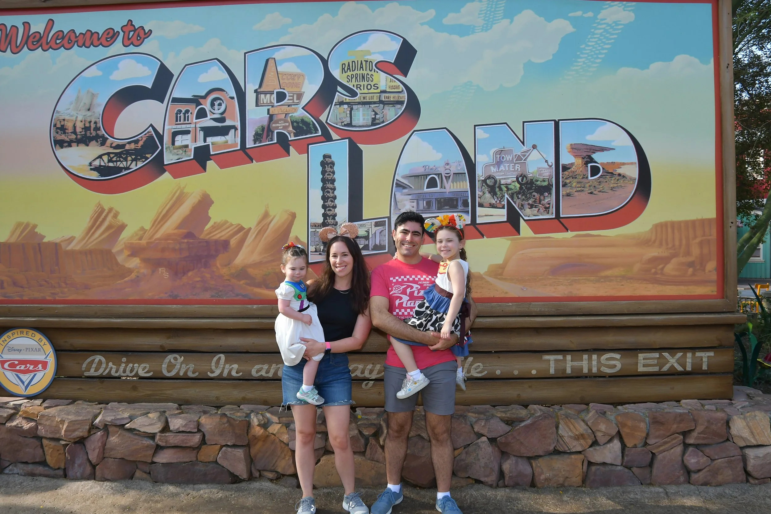 2022-08-23 - Disney California Adventure Park - Cars Land_15.jpeg