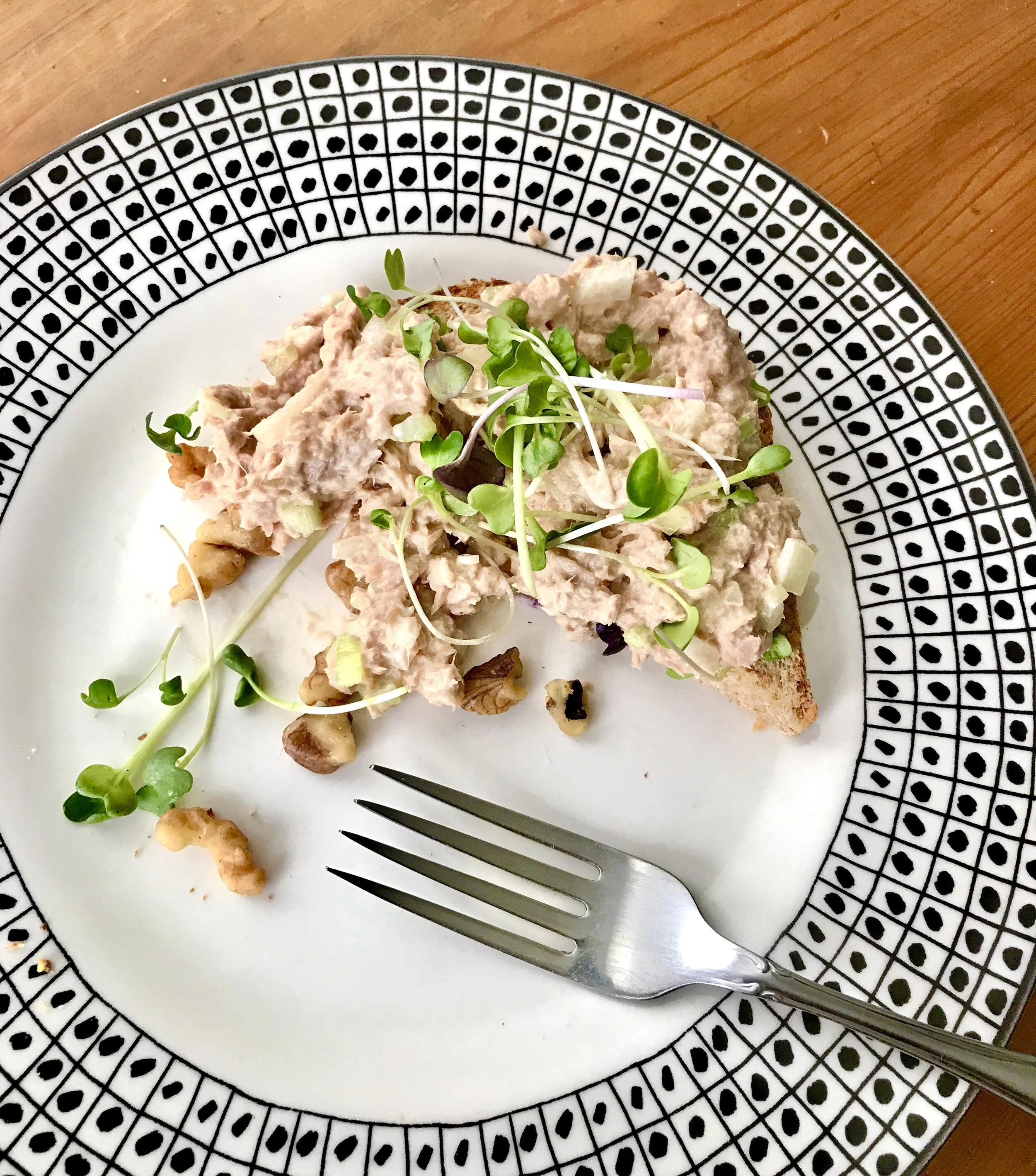 Tuna Salad with Walnuts, Apples &amp; Micro Greens