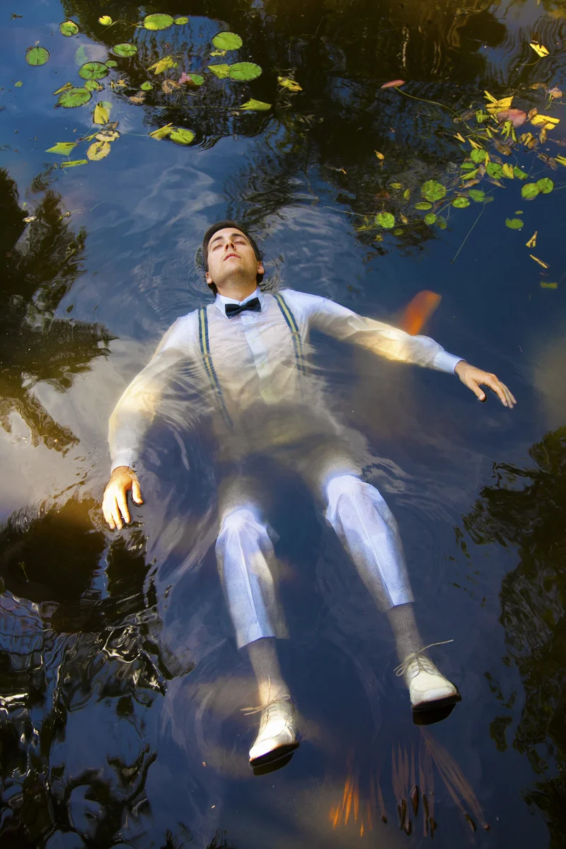 Danny-in-pond-sonya-revell3918.jpg