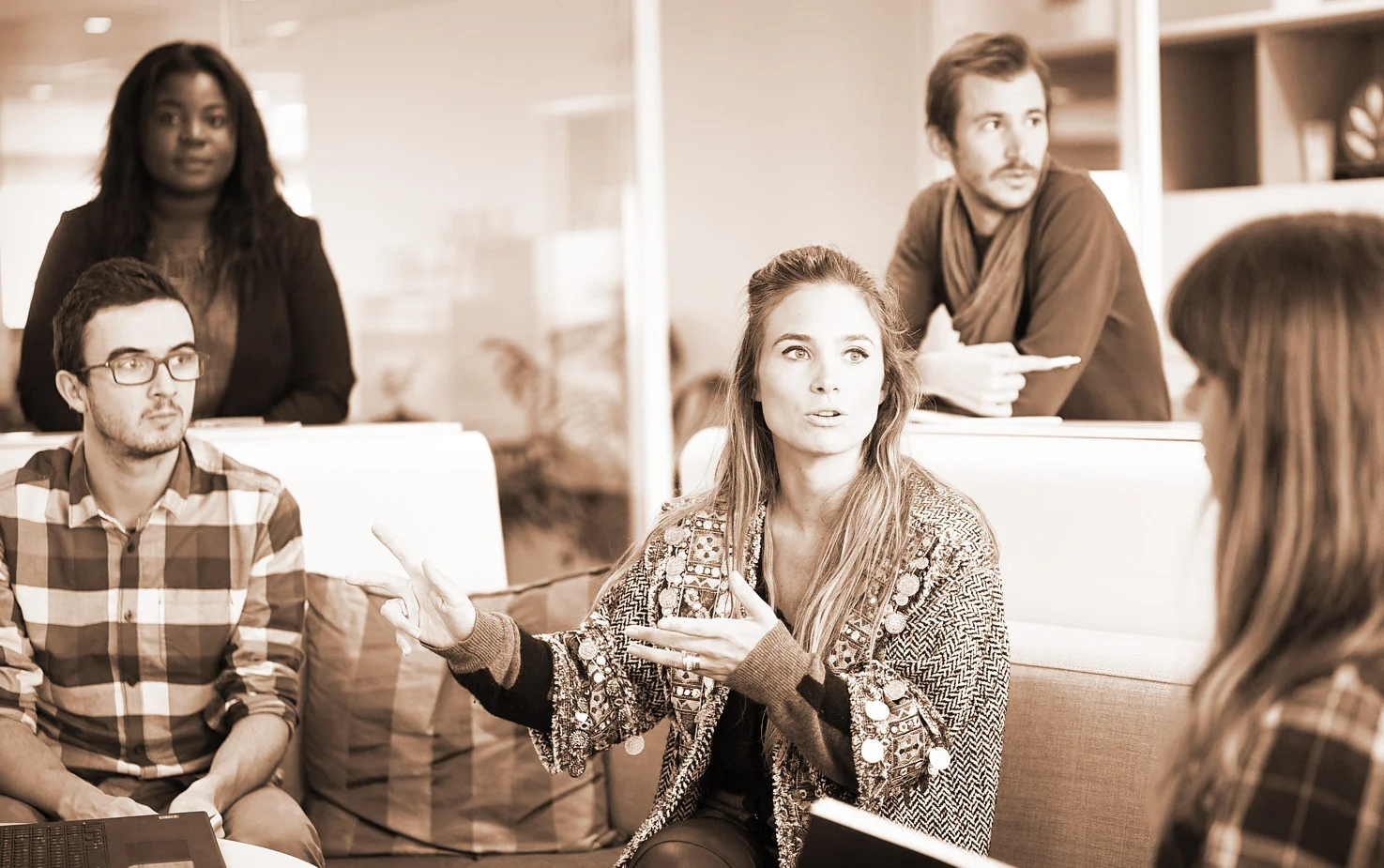 workplace-1245776_1920_edited-3.jpg