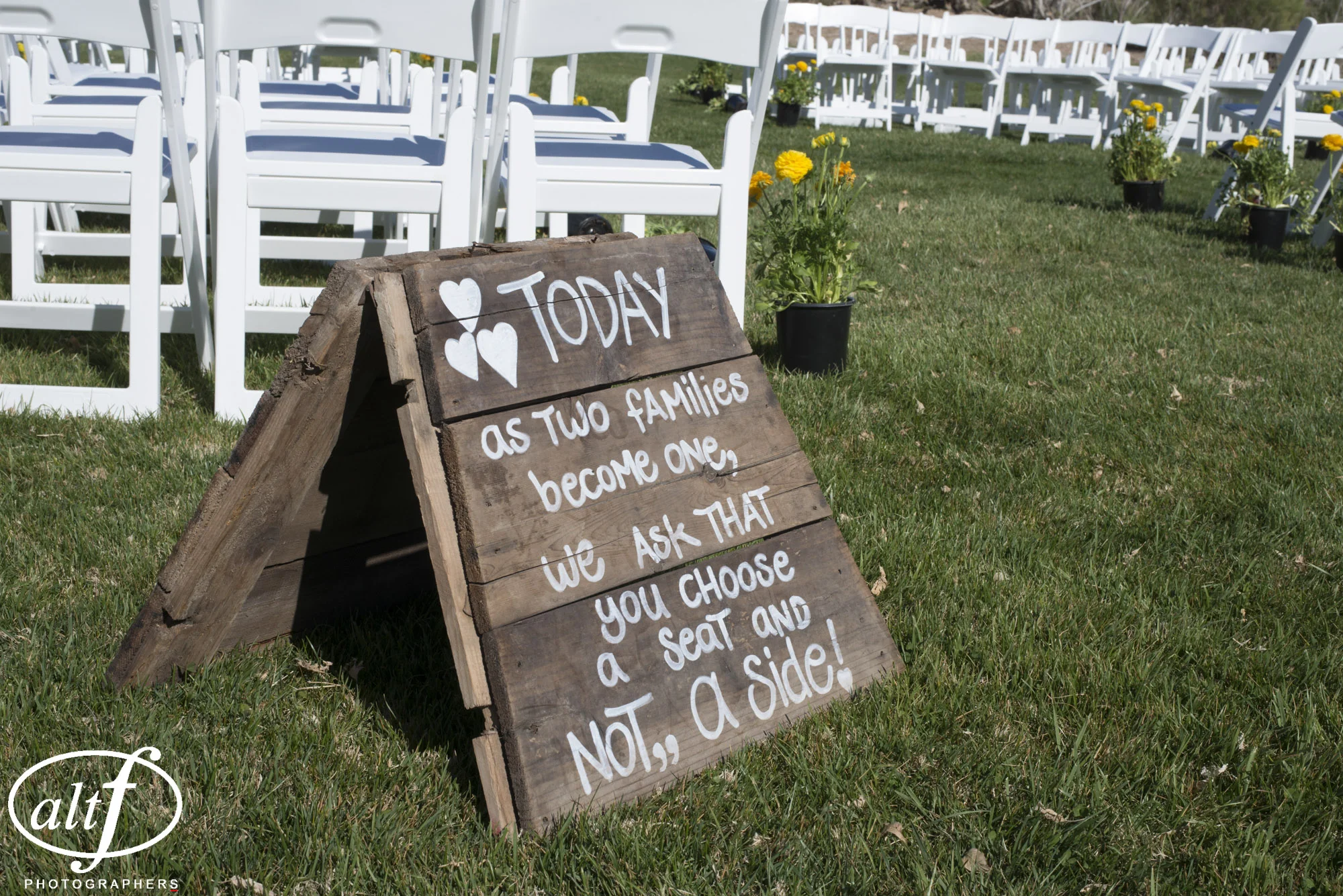 wood-ceremony-sign