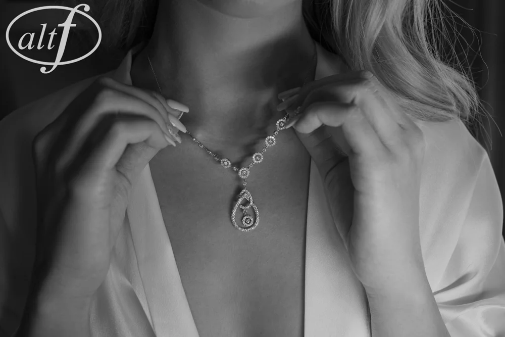 bride-necklace