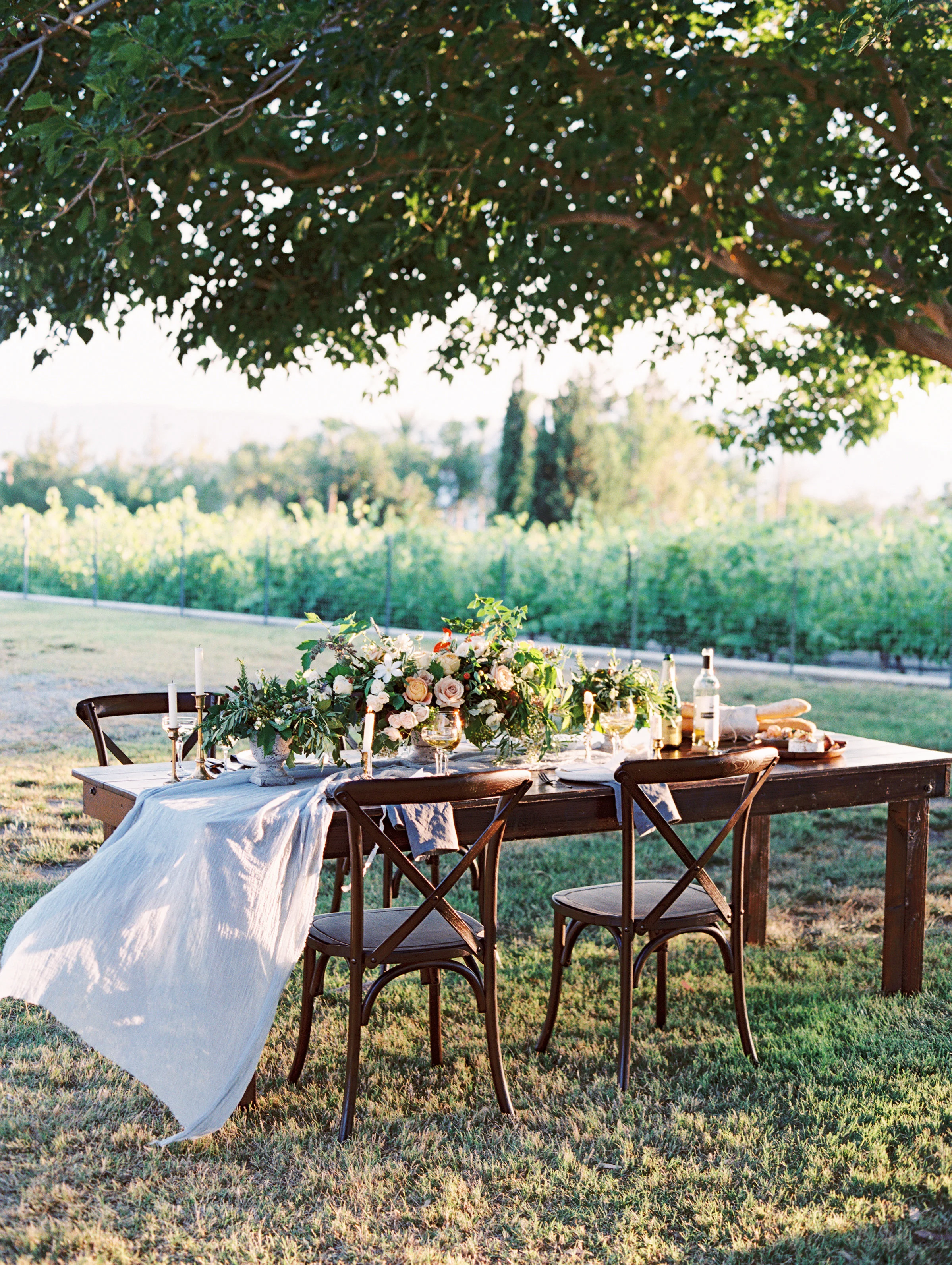 pantone-color-of-the-year-greenery-las-vegas-winery-wedding