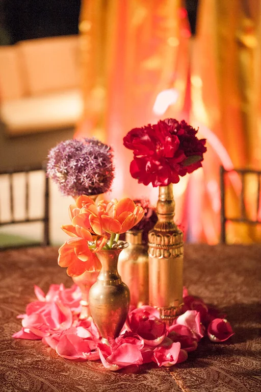 gold-purple-red-wedding-party-centerpiece