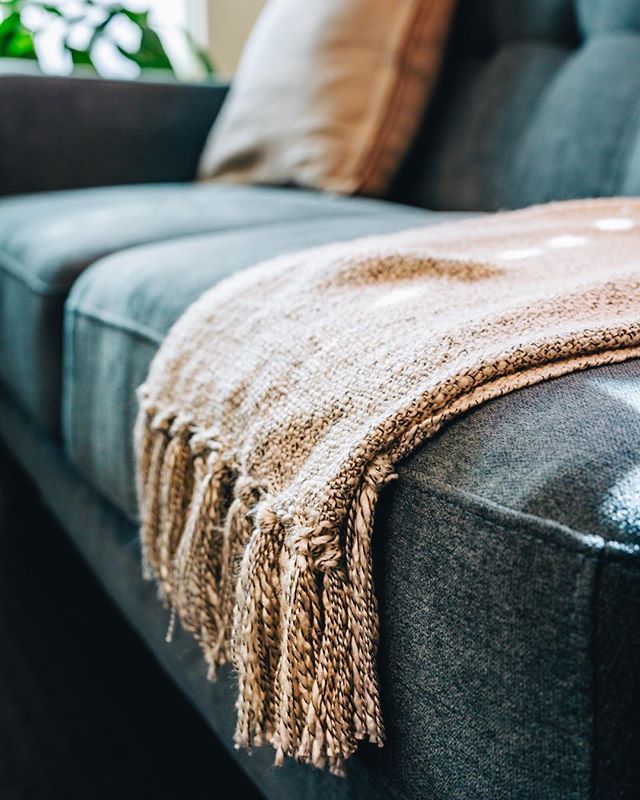 When your &lsquo;quick meeting&rsquo; ends up going for 4 hours, you want to be comfortable. We&rsquo;ve tailored everything to your comfort - which definitely means you need a gorgeous comfy couch to #getshitdone !