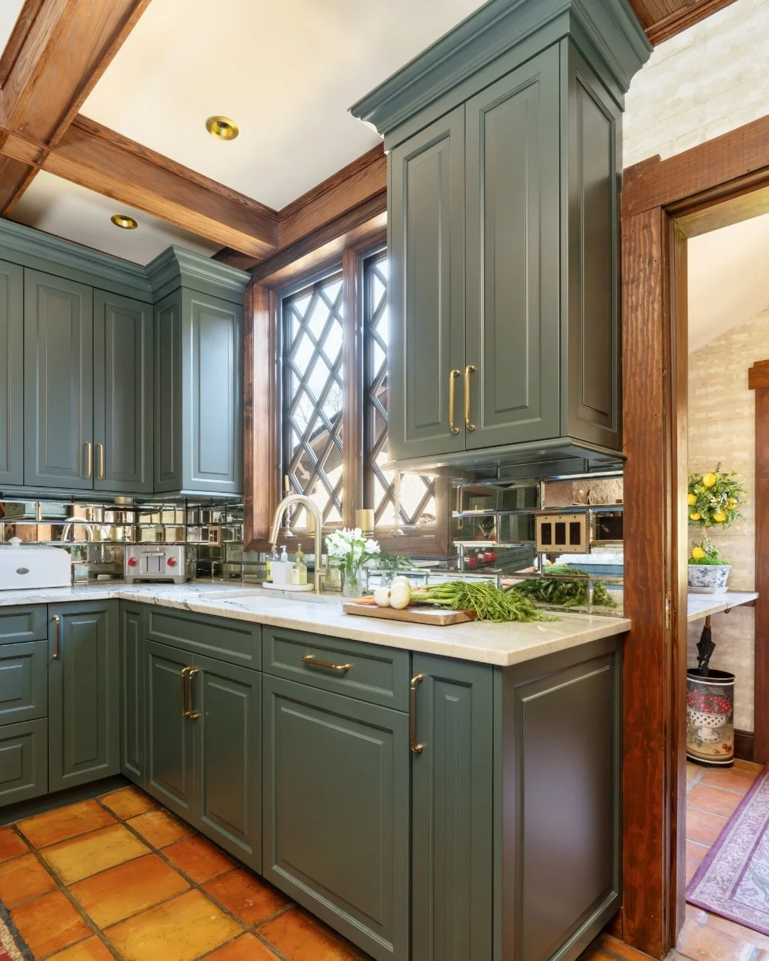 Feeling a little lucky today 🍀 Green has a way of bringing warmth and character to a space, today especially.