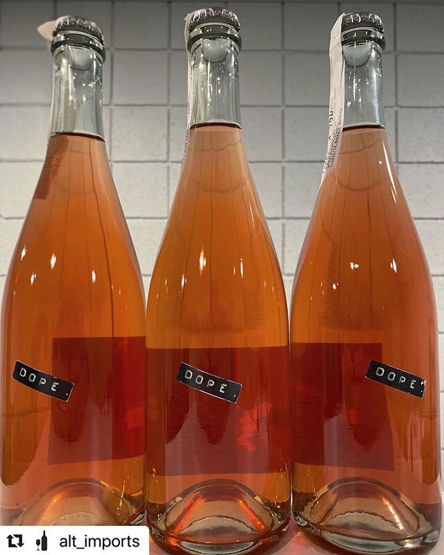 #Repost @alt_imports ・・・
DOPE - Claus Preisinger Ros&eacute; of Blaufr&auml;nkisch, Amphora, Unfined, Unfiltered, No added sulphites.