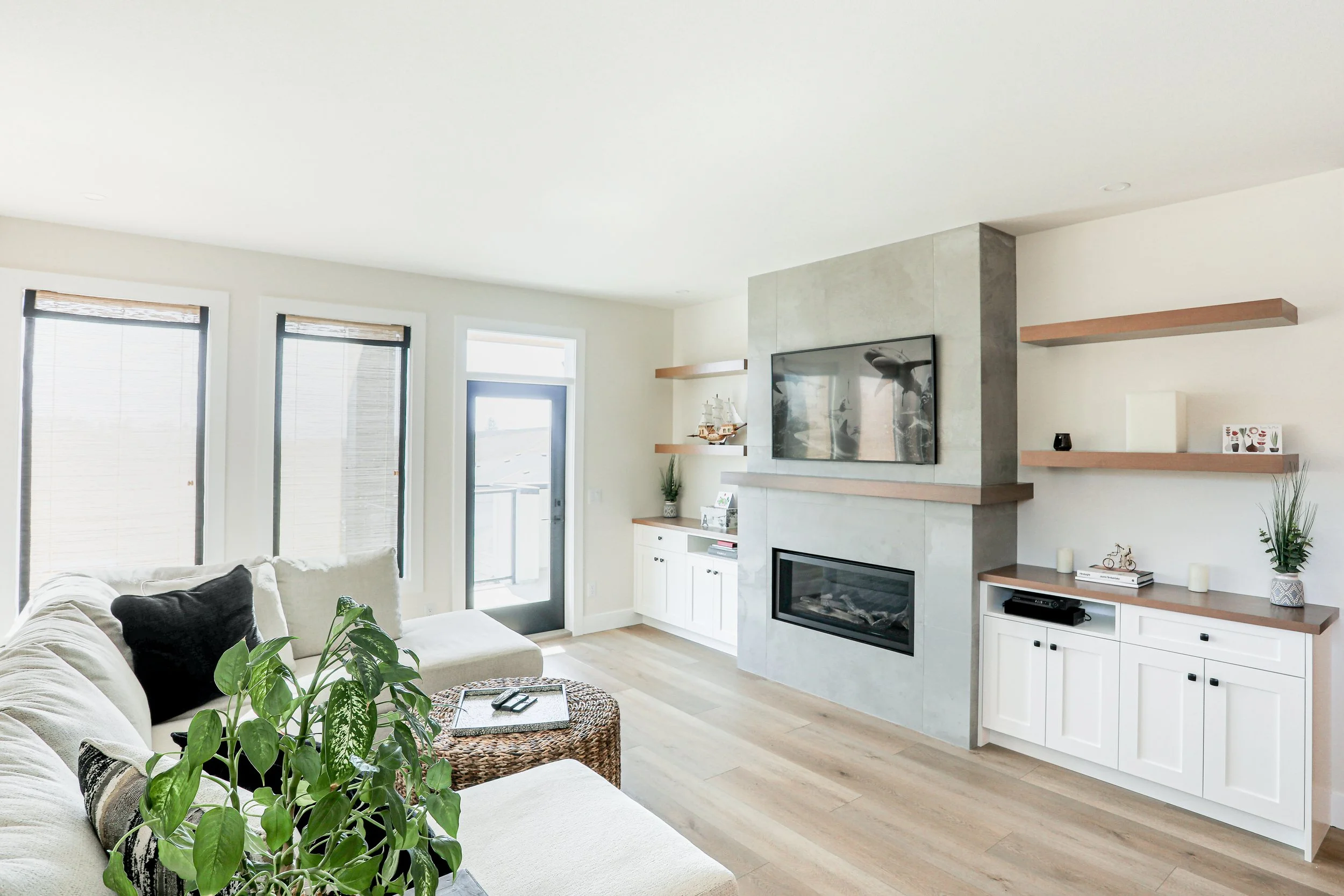 2619CanyonCrestLane-6.jpg