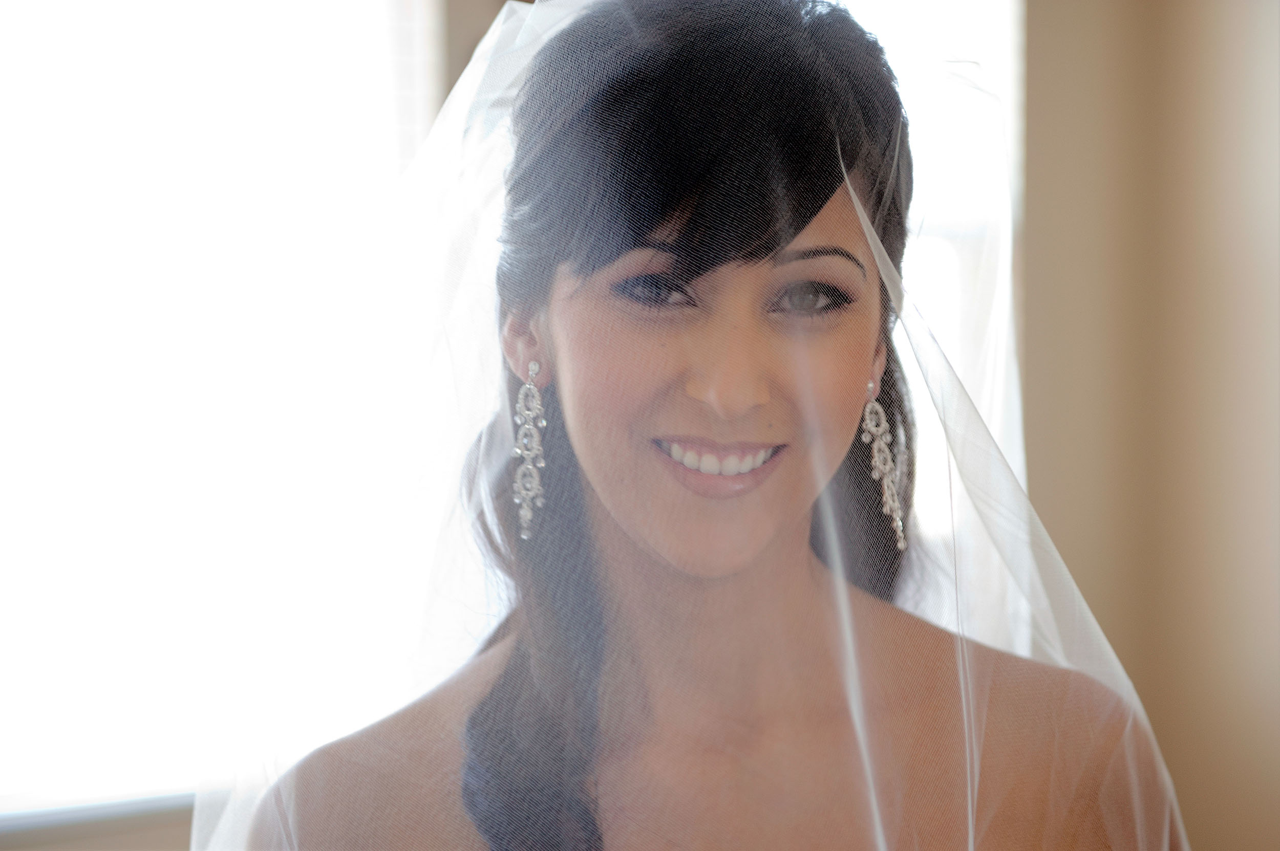 Bride with veil in Riverside.