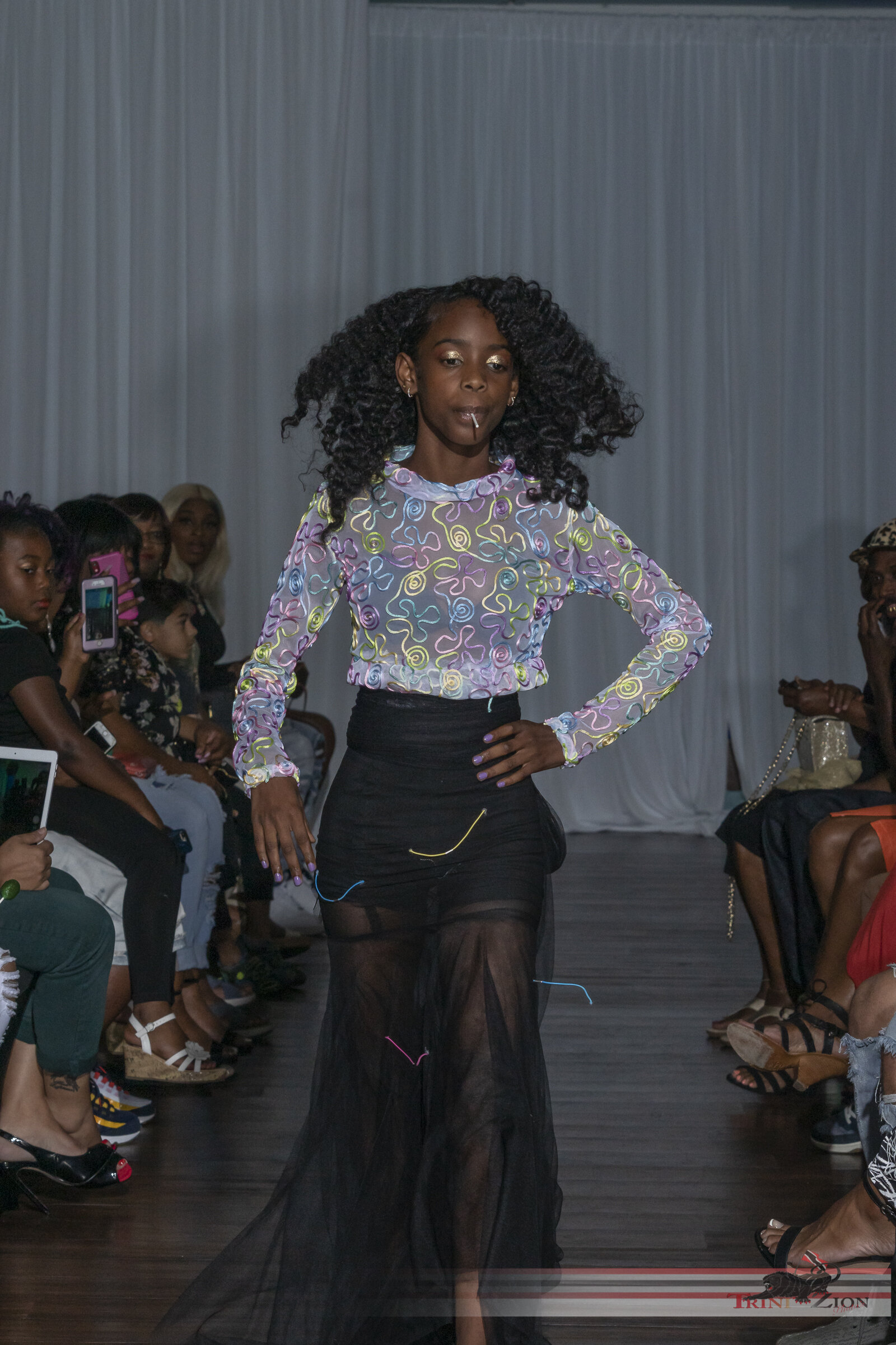 ExquisiteFashionShow2019-186.jpg