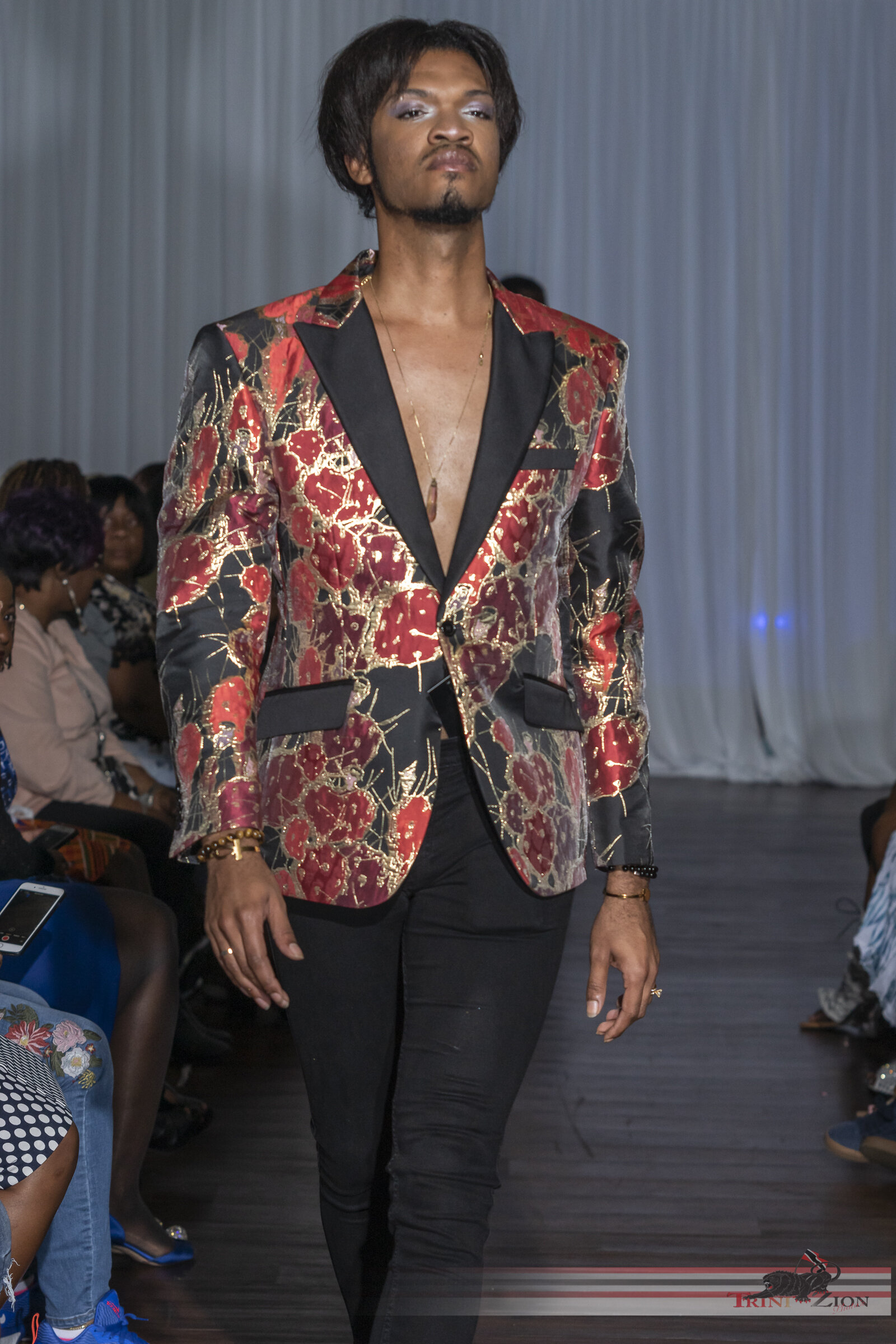 ExquisiteFashionShow2019-864.jpg