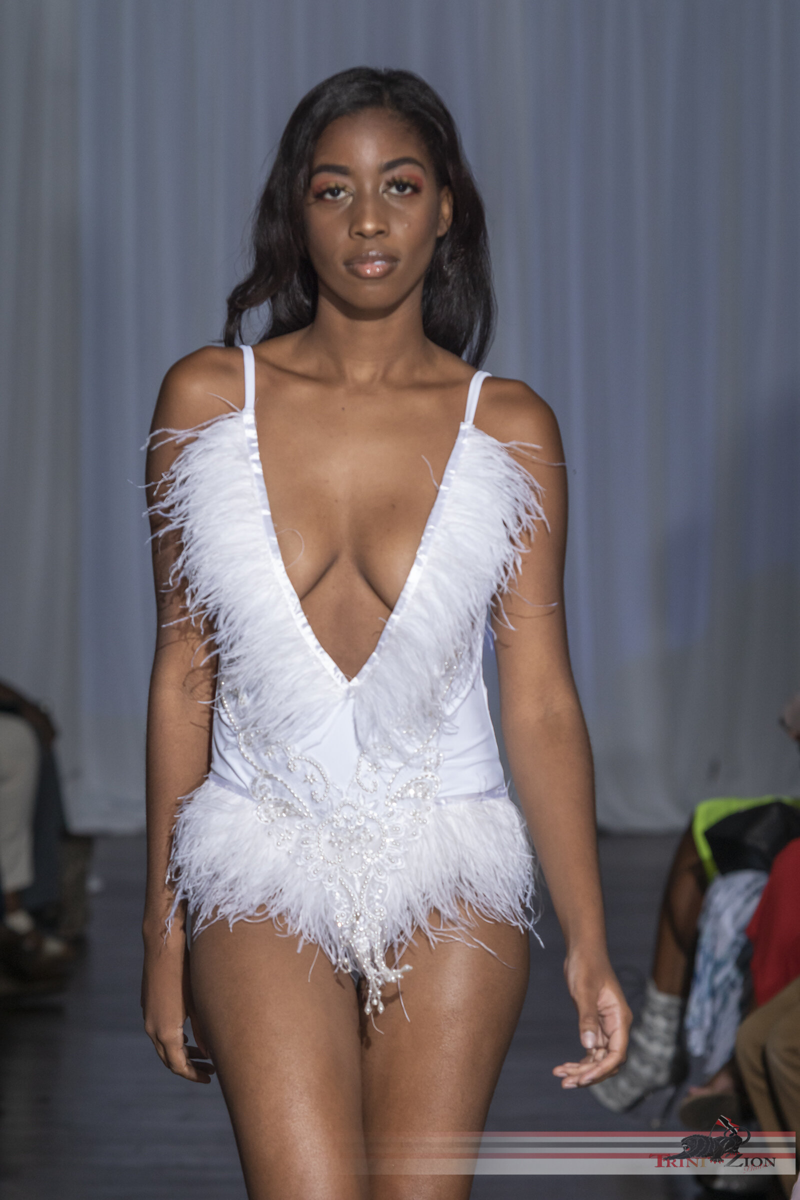 ExquisiteFashionShow2019-940.jpg