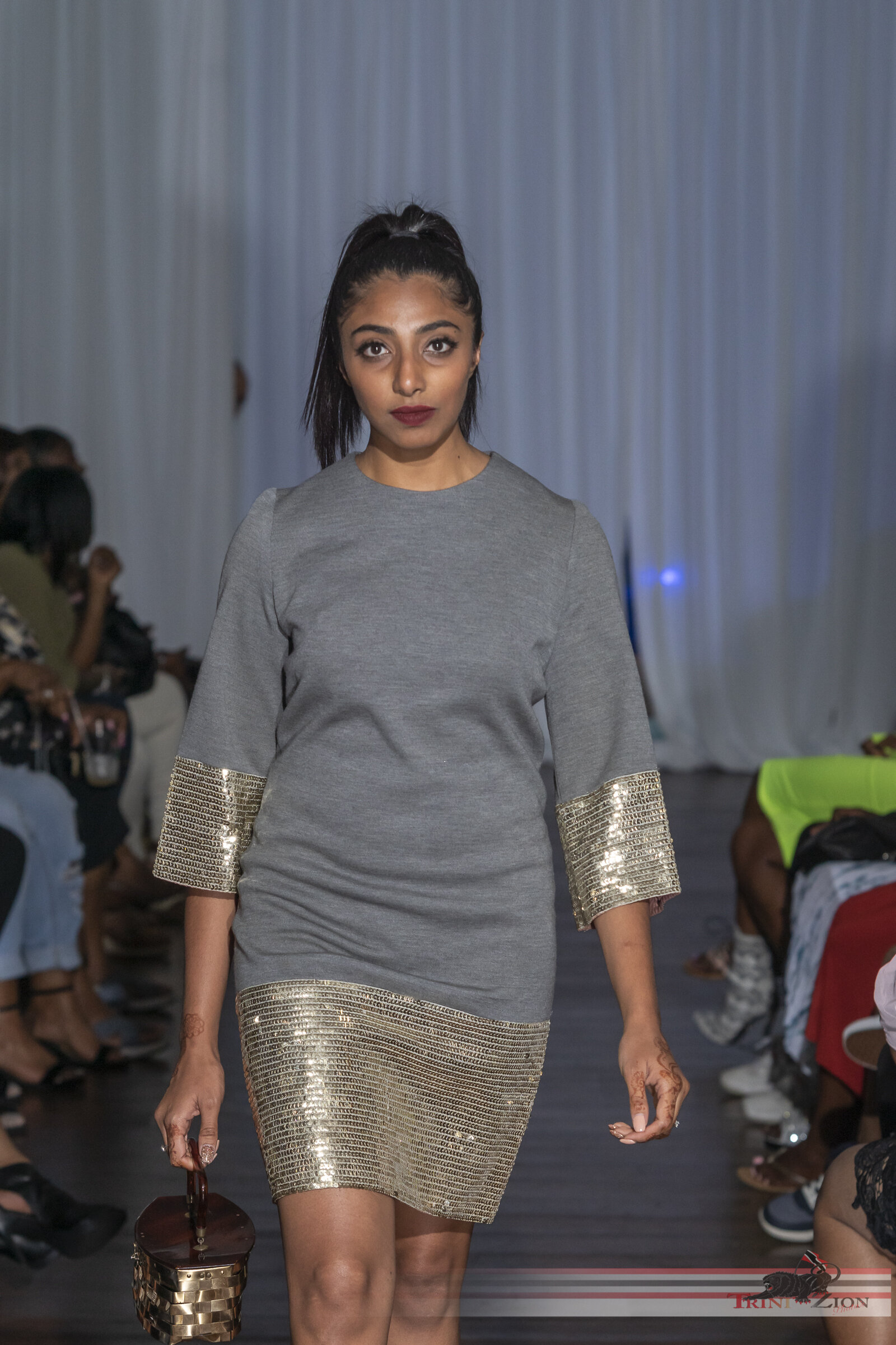 ExquisiteFashionShow2019-1378.jpg