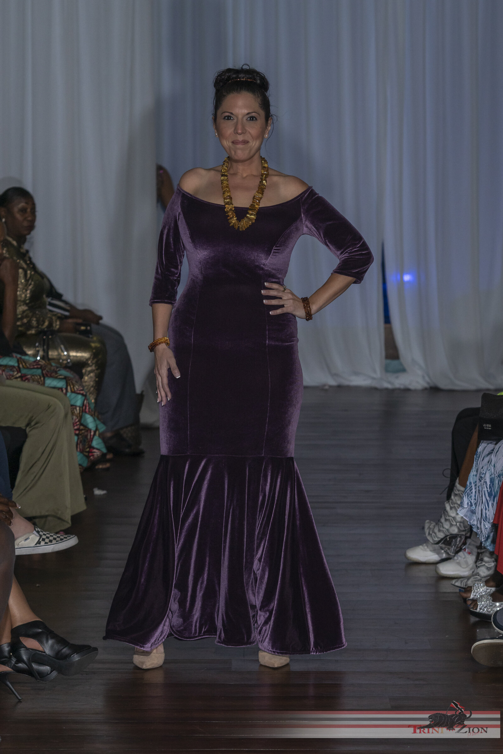 ExquisiteFashionShow2019-1836.jpg