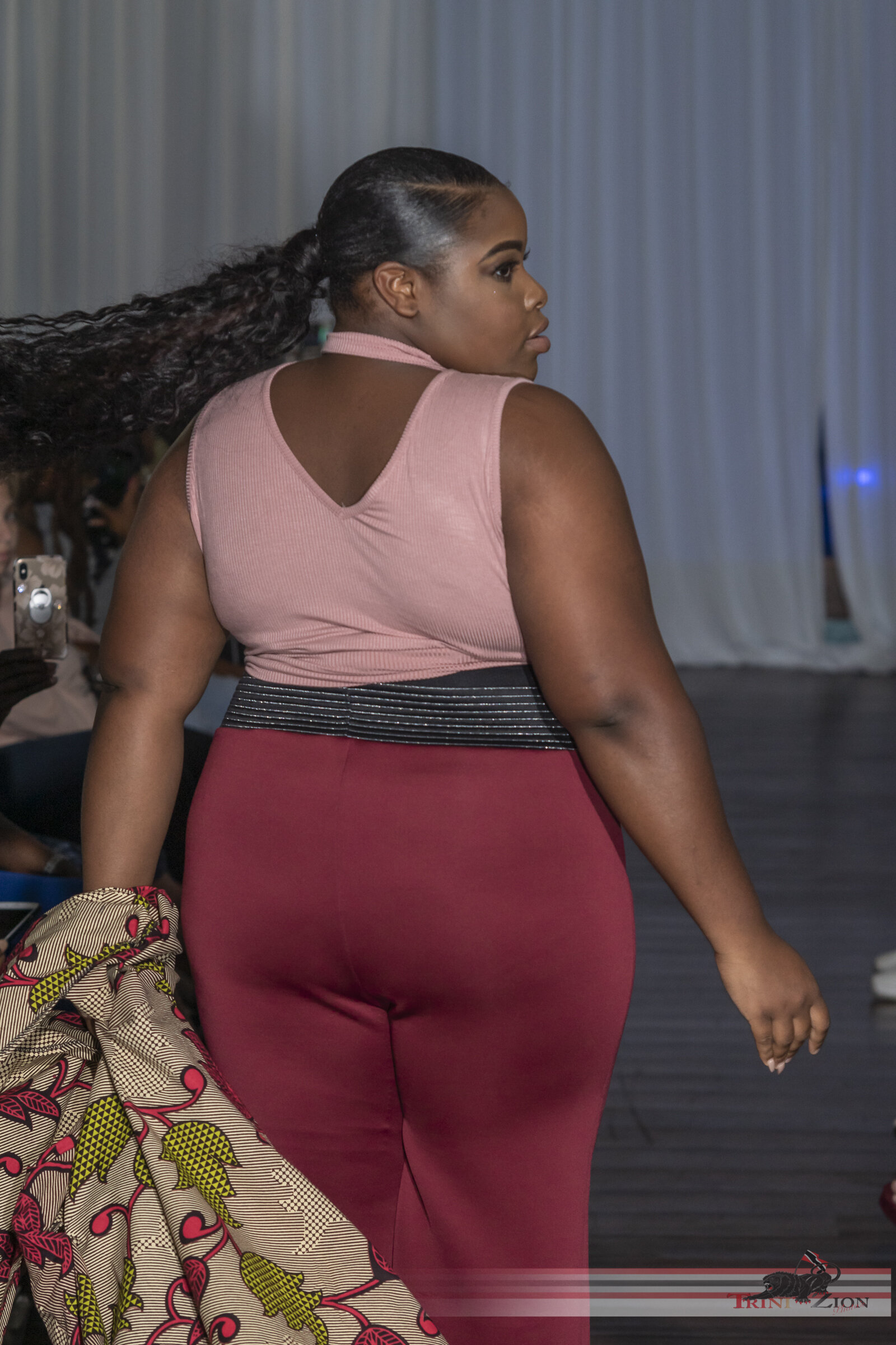 ExquisiteFashionShow2019-1721.jpg