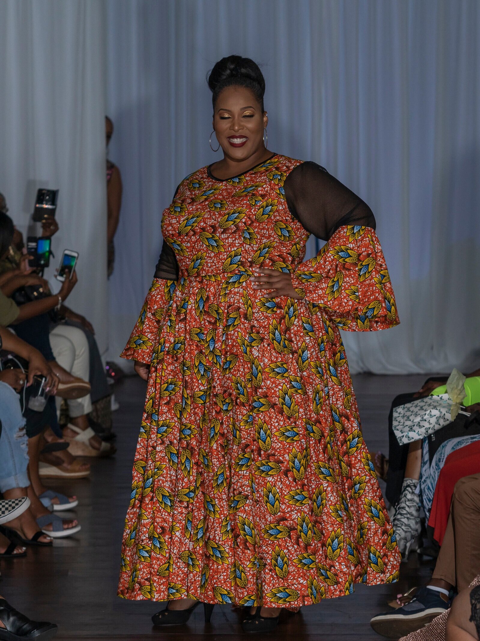 ExquisiteFashionShow2019-1684.jpg