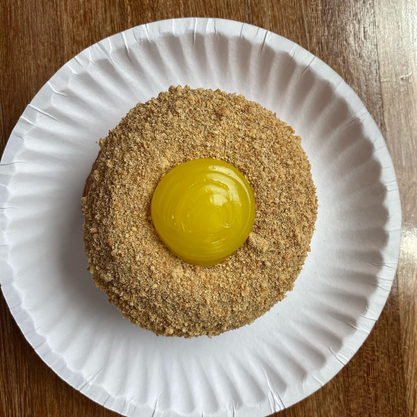 New Donut Special - The Sandbar
Glazed donut, graham cracker crumbs, lemon topping
#getnauti #nautidonuts #ocnj 
.
.
.
#oceancitynj #eatinocnj #ocnjdaily #southjerseyeats #summerattheshore #jerseyshore #sjfoodie #donuts #donutsofinstagram #instafood 