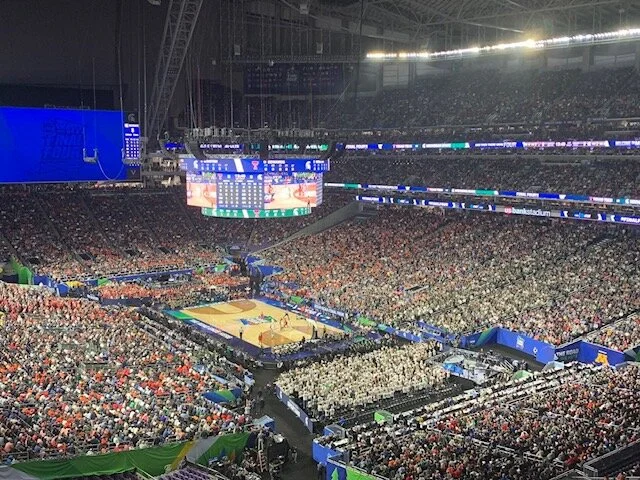 Crowd.jpg