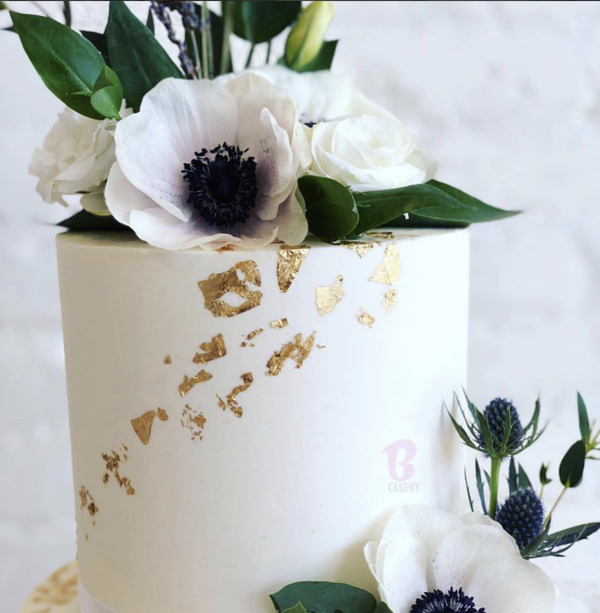 detail of floral buttercream cake