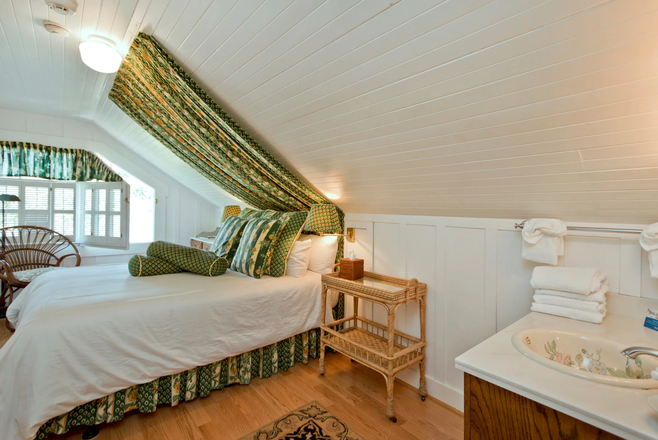 Camino Real 2 NE of 12th_Seaview Inn_Hydorn_4701 (Custom).jpg