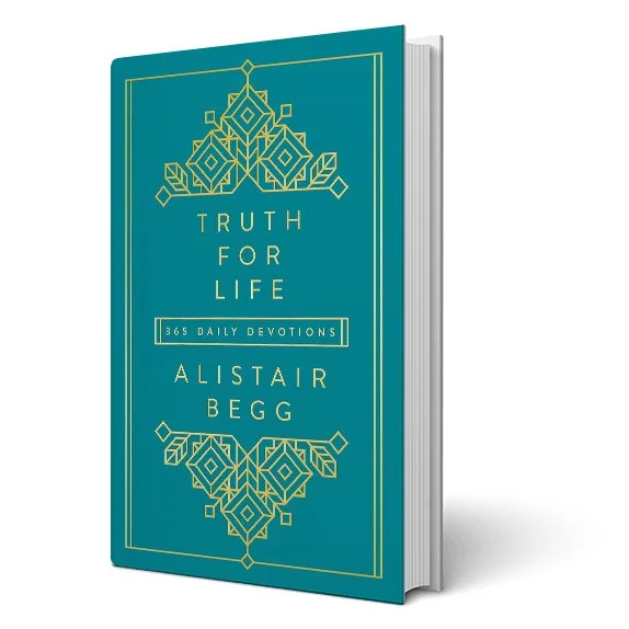 Truth for Life: 365 Daily Devotions