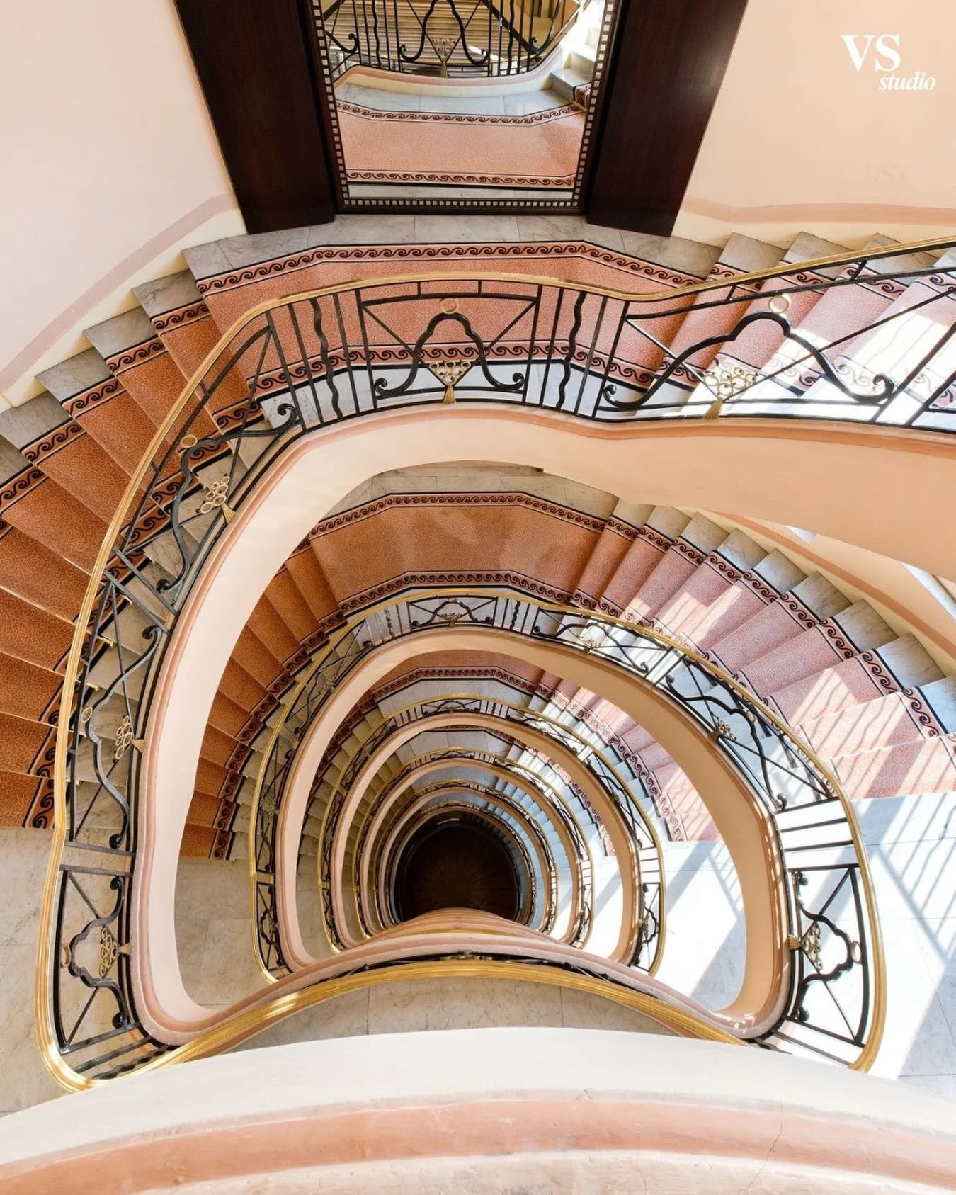 D -26 Countdown to @festivaldecannes 2026 🎞️💄