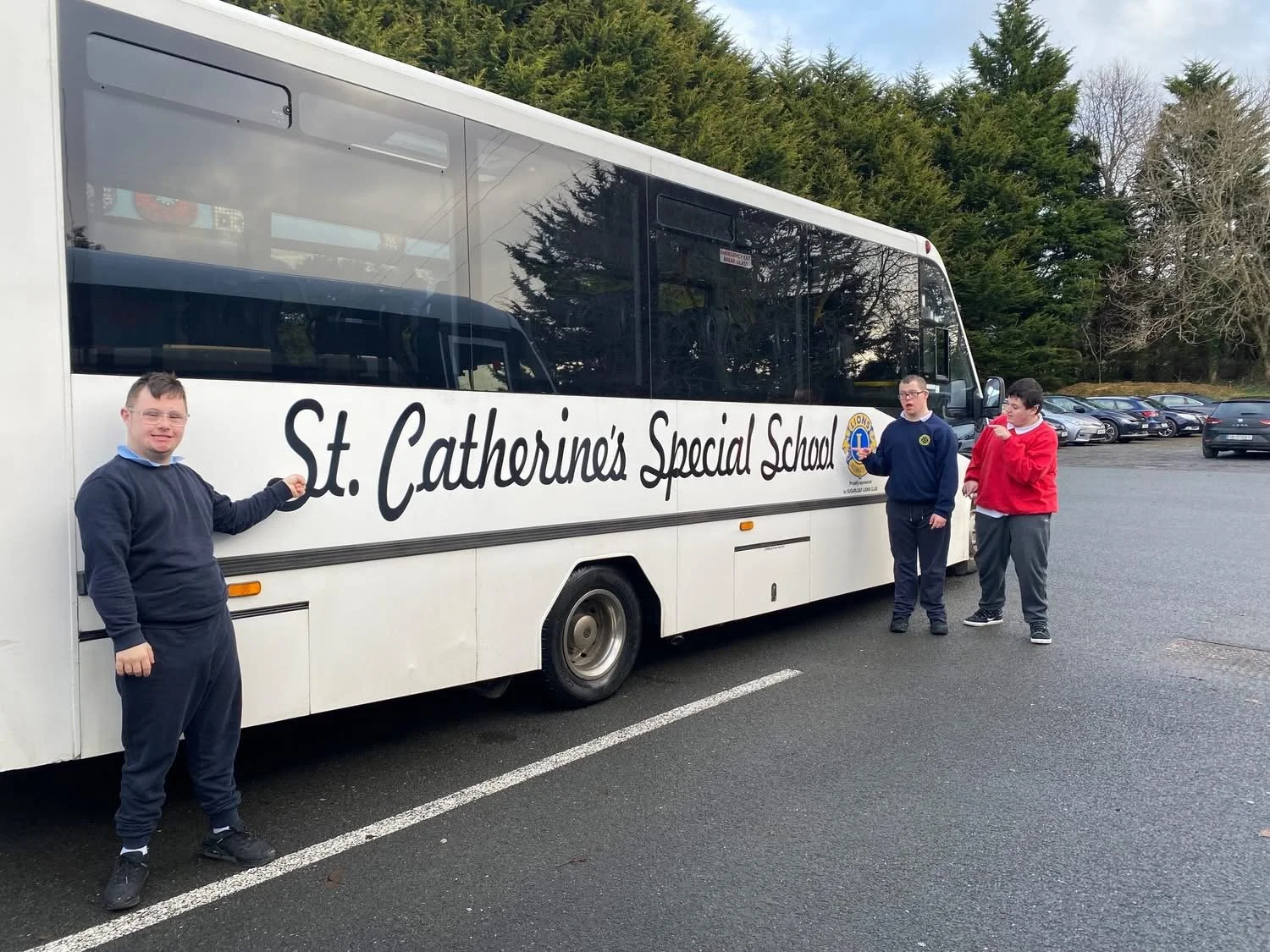 Sugarloaf Lions Club Donates Bus to St Catherine's Special School