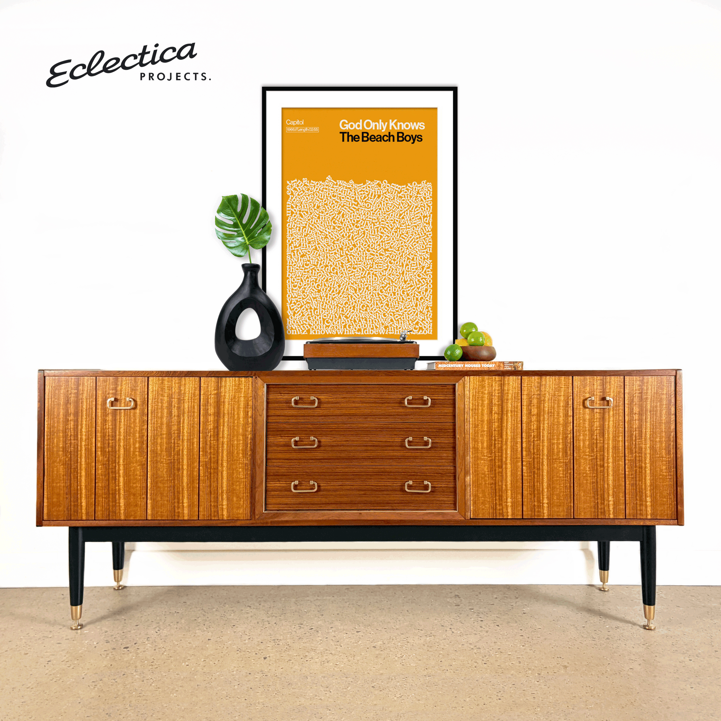 サイドボード G-plan イギリス Tola&black librenza Mid-Century G-Plan 'Librenza' Sideboard in Tola and Black with