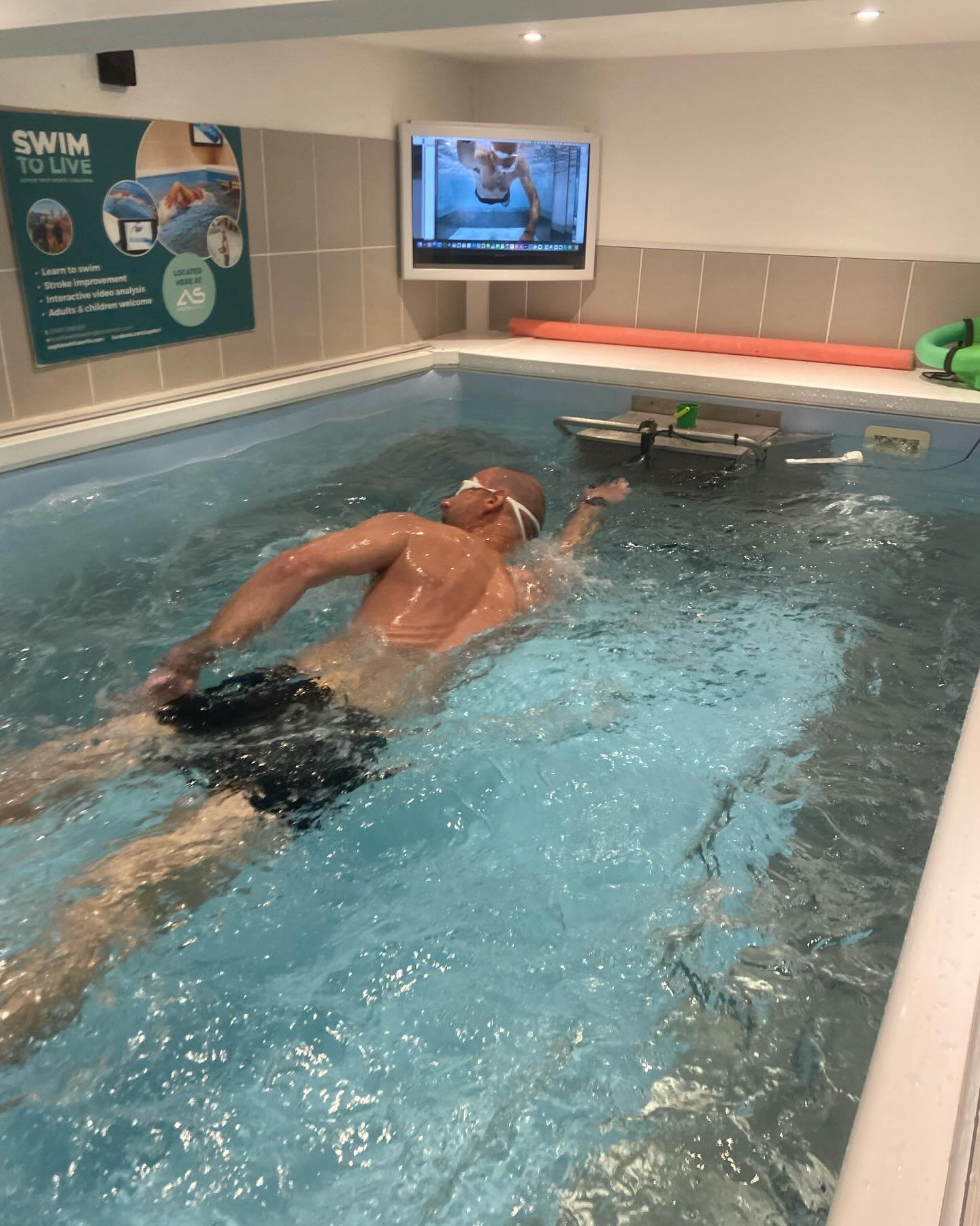 On the road to @blenheimpalacetriathlon need a tune up before your big day ? The first one of the season can be daunting particularly in the cold water swim. Pop in to learn how to control your breathing better. 

There&rsquo;s plenty of time to book