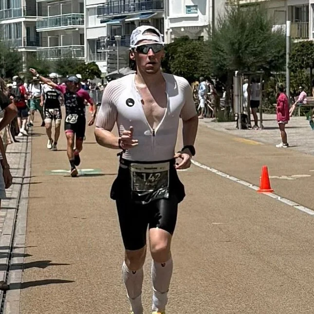 In the heat of  #IMLesSables @angus8685 laid down the hottest time he could have hoped for, a stunning 8 hrs 43 !!!!in a smoking'🔥M30-34 category 

8 hrs 43
1hr 01 🏊&zwj;♂️
4hrs 24 🚴
3hrs 10 🏃

6th /332 M30-34
15th / 2242 overall 

This has 💯% s