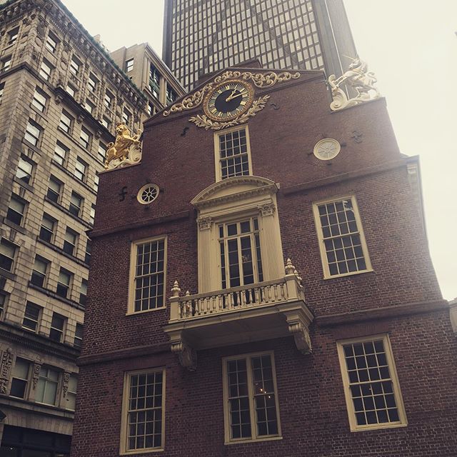 Creepin on Quincy Market area

________________________________________________ #america #usa #travel #explore #traveller #roadtrip #boston #bahstan #quincy #quincymarket #history #fun #friends