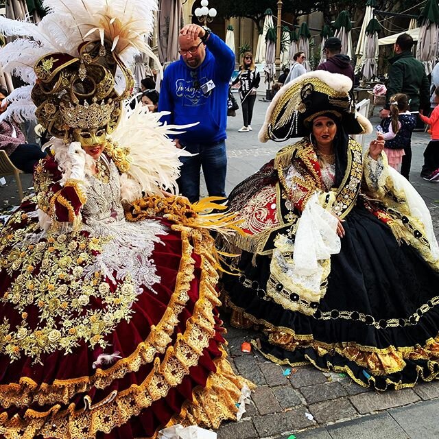 Carnival creatures
____________________________________________________ #malta #valletta #holiday #love #carnival #lent #colour #costumes