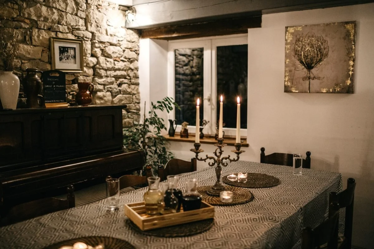 DINING-ROOM-FOR-WEBSITE.jpeg