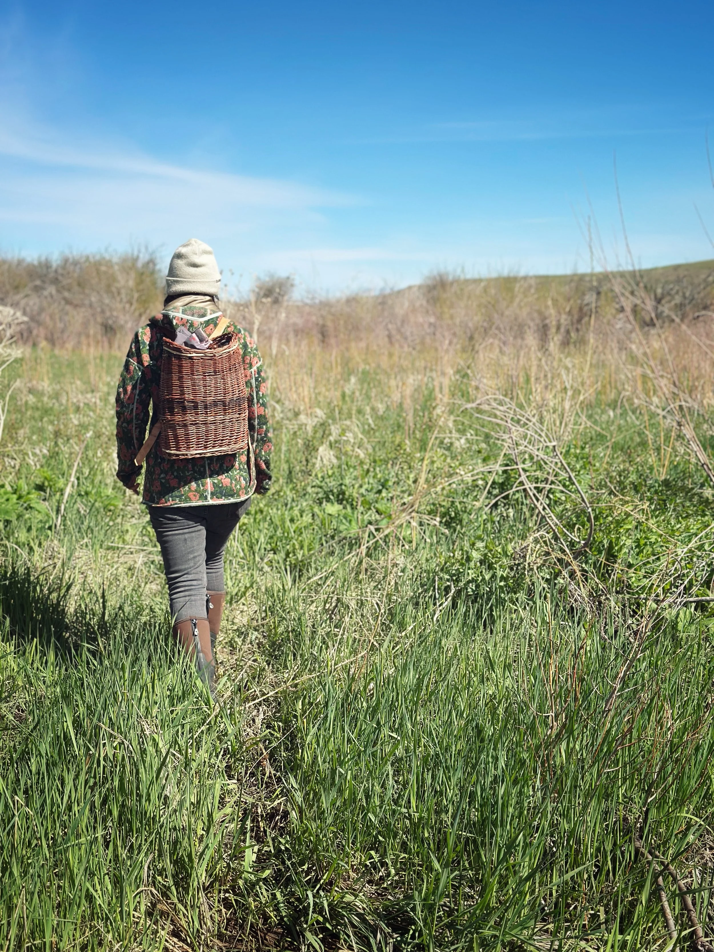 Those Baby Goats, Tho!  A Day with Chia Thrane