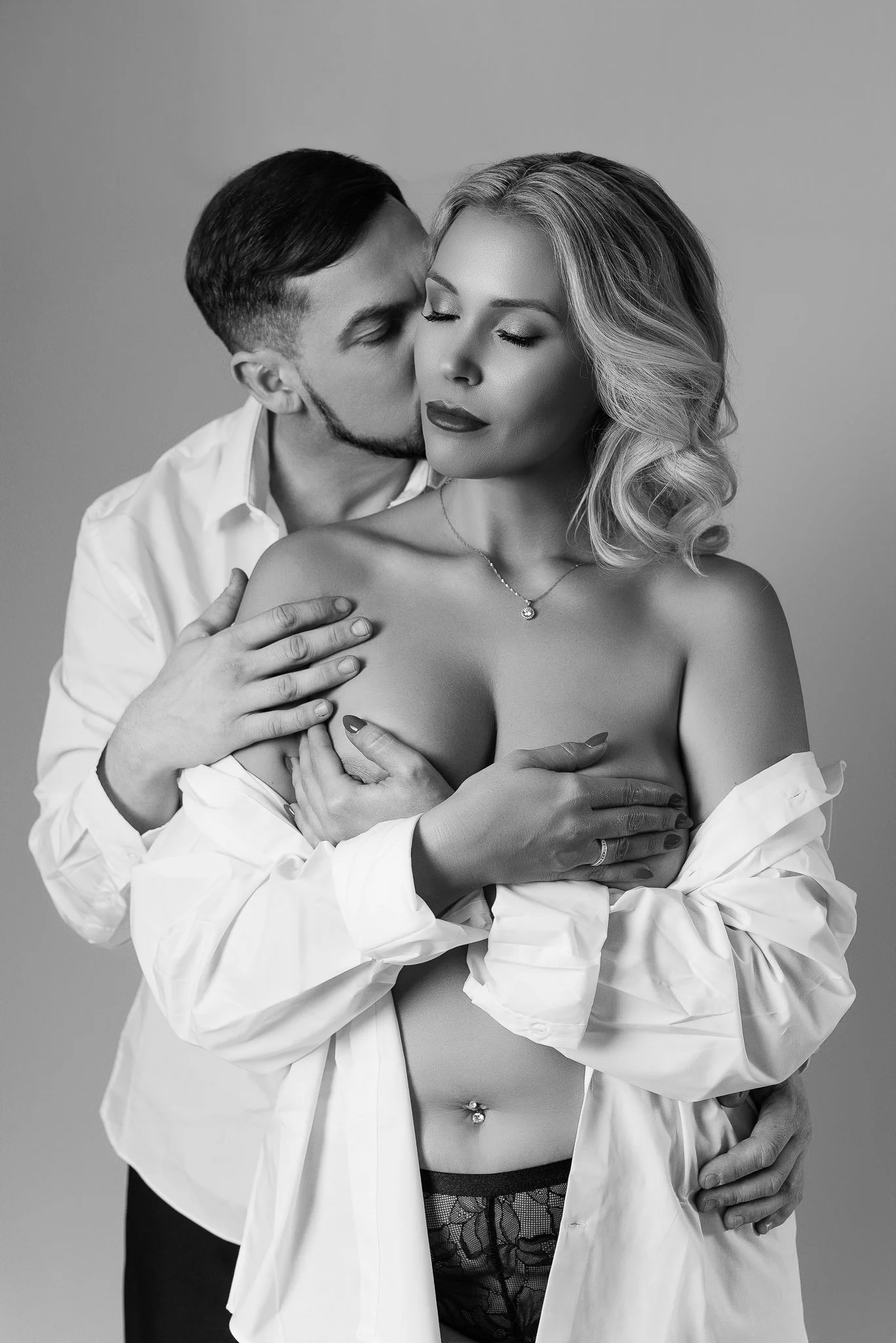 couple boudoir photoshoot