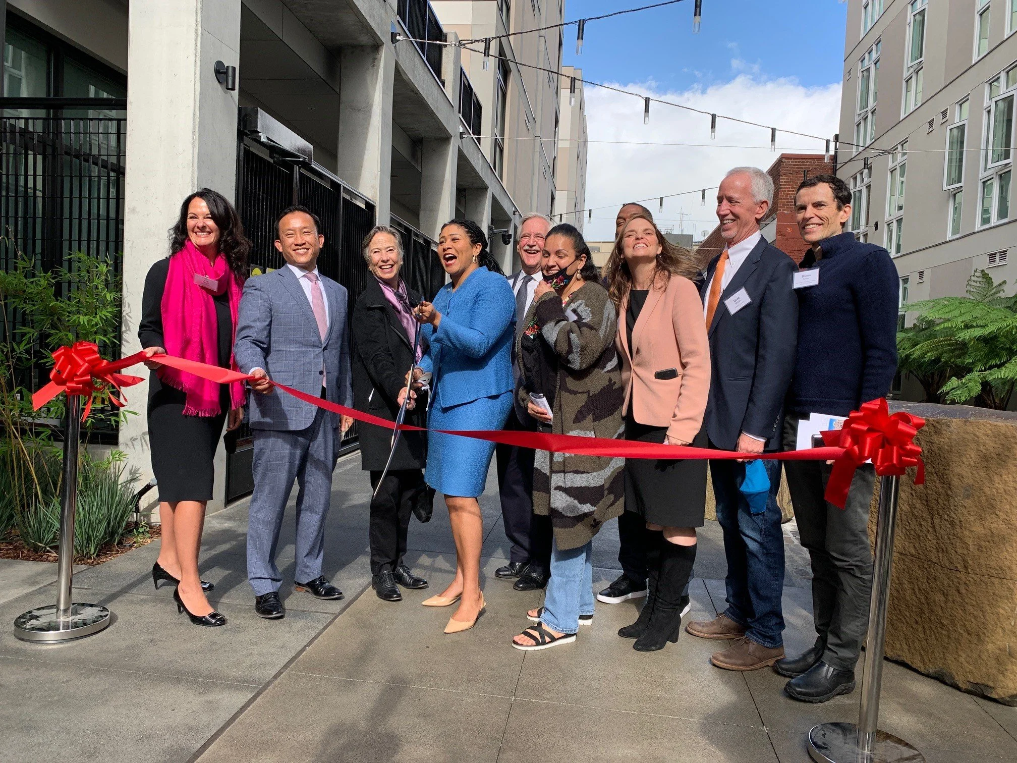 Cutting the Ribbon for Housing at 88 Broadway 