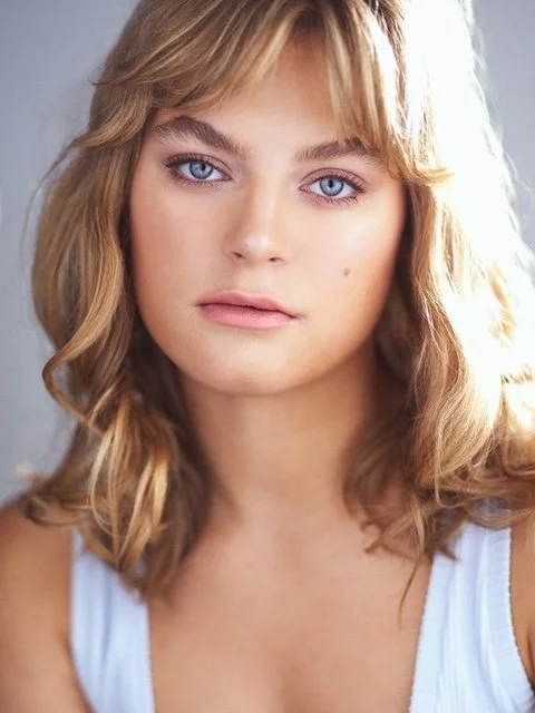 TraceyLewis_Headshot.jpg