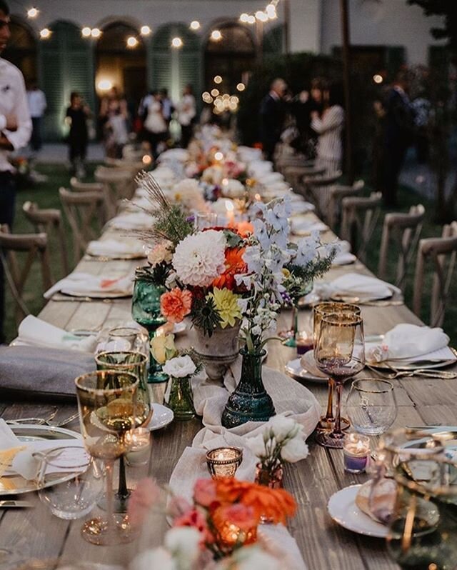 A table for everyone.... stunning!!! Repost from @rockmywedding using @RepostRegramApp - We're serving up a divine floral centrepiece and lots of colour, fun and positive vibes on our website today. Just wait until you see the outdoor festoon lit rec