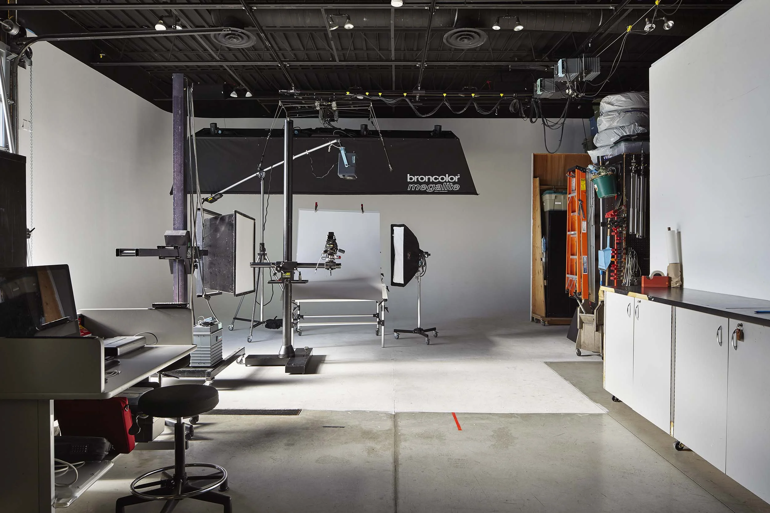 Studio Tour5426.jpg