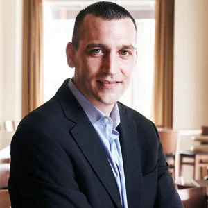 Dusko Brozovic Dusko’s journey in the hospitality industry began in 1998 in his hometown of Zagreb, Croatia. In 2002 he embarked on a voyage with Celebrity Cruises traveling the world for 8 years. Here Dusko expanded his knowledge and skills and developed high standards in fine dining environments. This strengthened his passion for the hospitality industry. In 2010, Dusko connected with Branko in Chicago. Together they reinvented Amber Café, which was recognized in 2012 as one of Open Table Diner’s Choice top 10 American restaurants in Chicago. In 2012 Dusko managed Piccolo Sogno Due. Two years later destiny re-connects Branko and Dusko. Determined for another great story, Dusko returns to the Topaz team to ensure quality service and an exceptional dining experience for Topaz's guests.