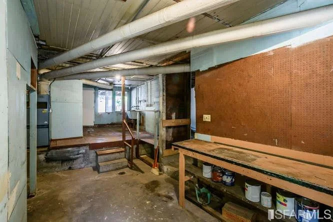 garage.jpg
