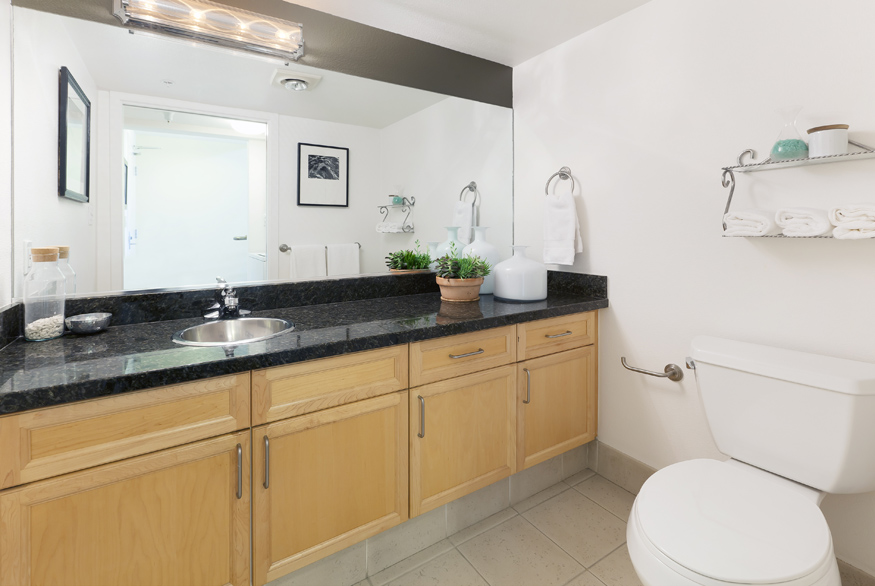 08_2068_3rd9 3Bath.jpg