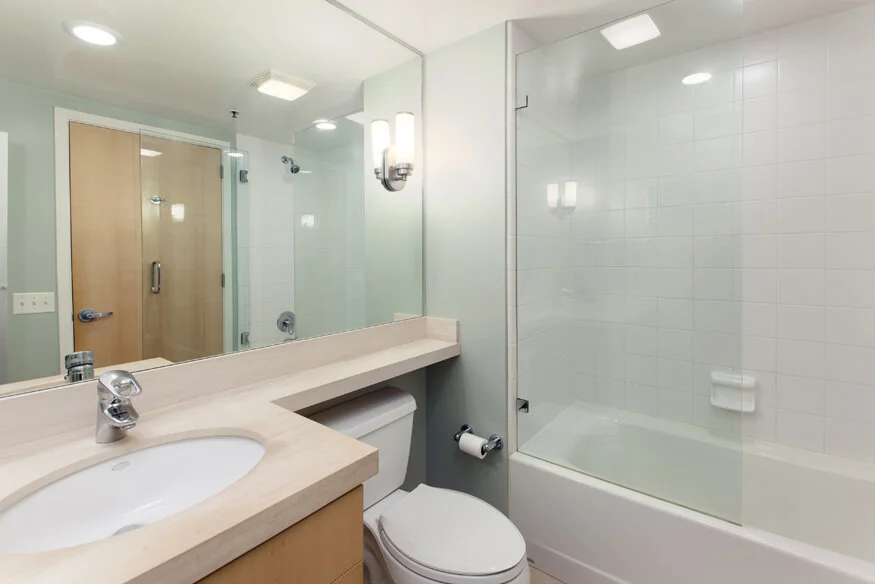 650Turk307 Bath2.jpg