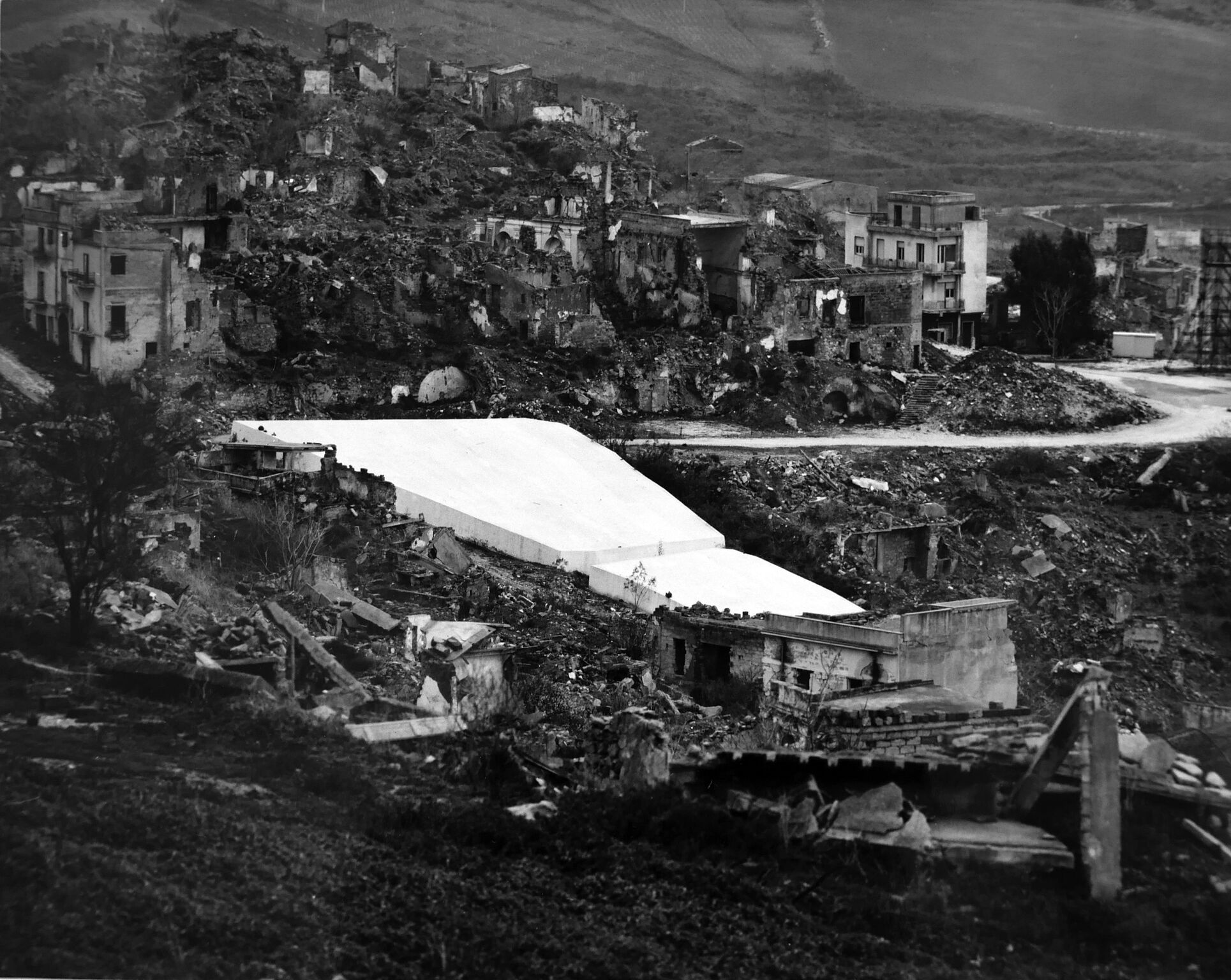  Alberto Burri’s “Il Cretto” being built over the ruins of Gibellina Vecchia, 1985 