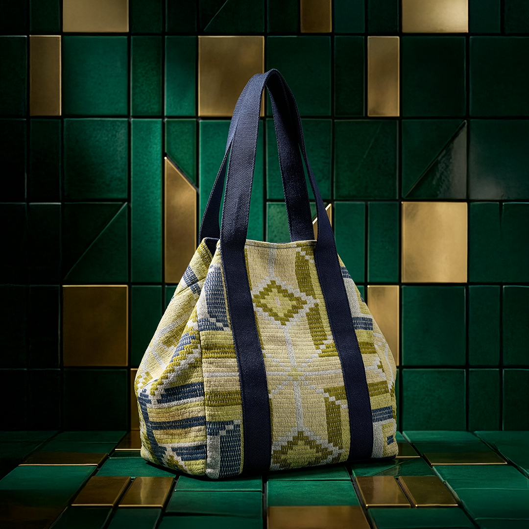 The Field Shopper Bag.png