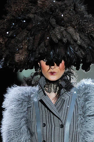 Galliano_aw10.jpg