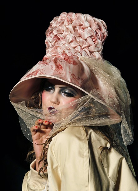 galliano_ss11.jpg